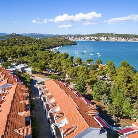 Belvilla Apartments In Holiday Resort Jezera Village, Island Murter Tisno Exteriör bild