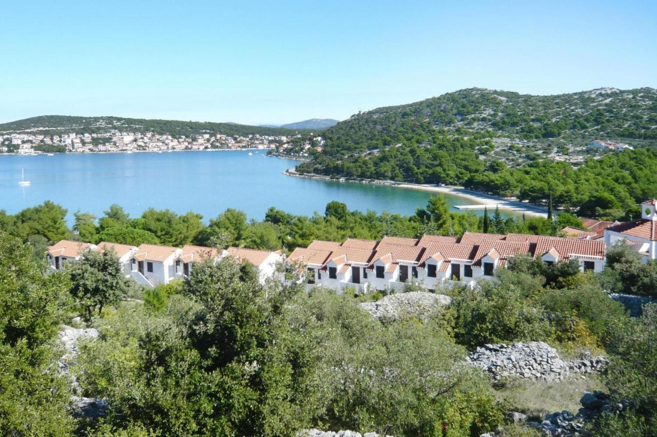 Belvilla Apartments In Holiday Resort Jezera Village, Island Murter Tisno Exteriör bild