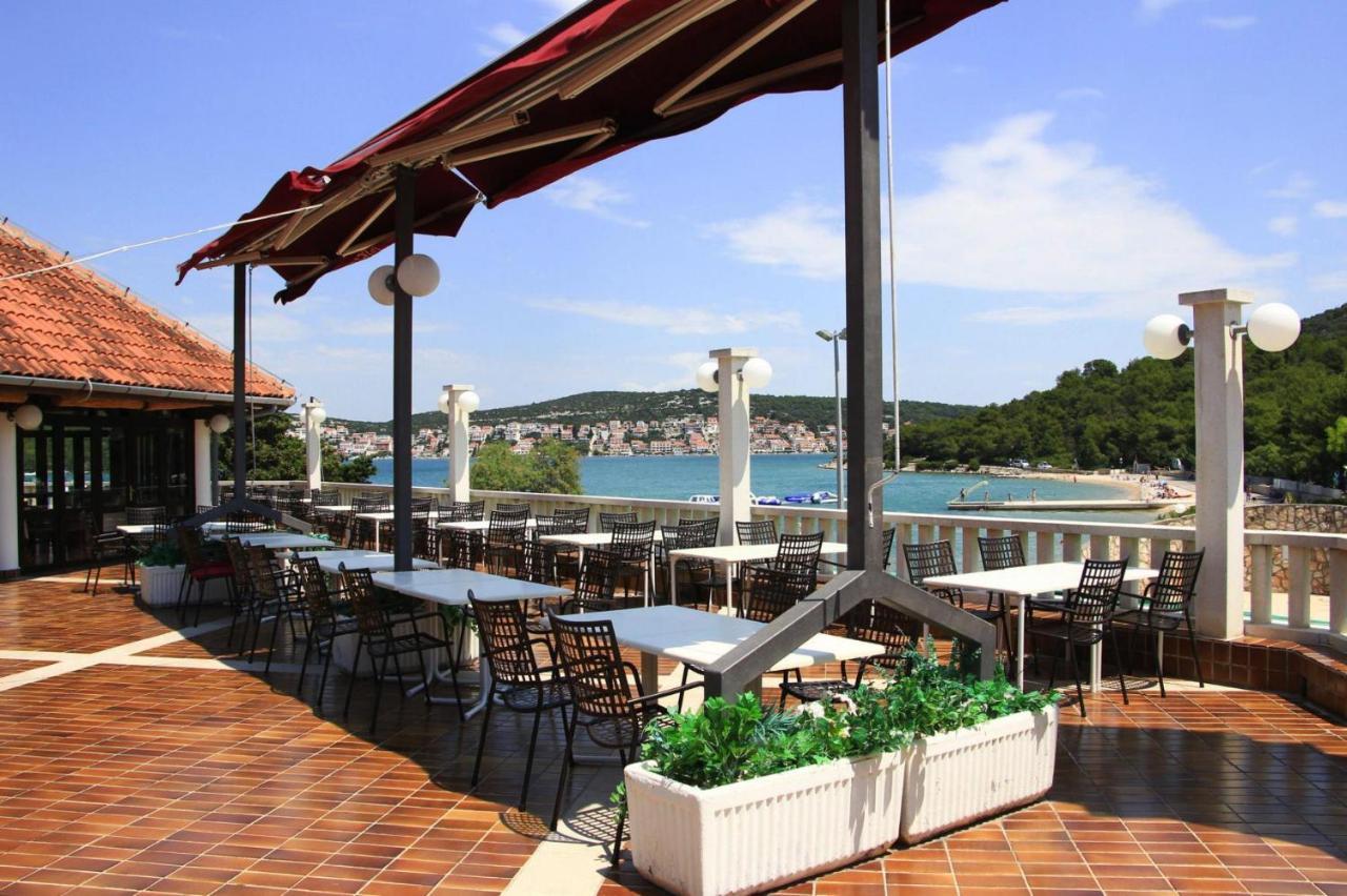 Belvilla Apartments In Holiday Resort Jezera Village, Island Murter Tisno Exteriör bild