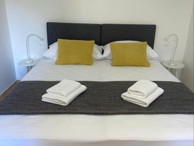 Belvilla Apartments In Holiday Resort Jezera Village, Island Murter Tisno Exteriör bild